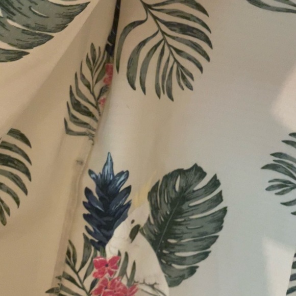 Croft & Barrow Bohemian Button Up Sulphur-Crested Cockatoo Print - Picture 4 of 6